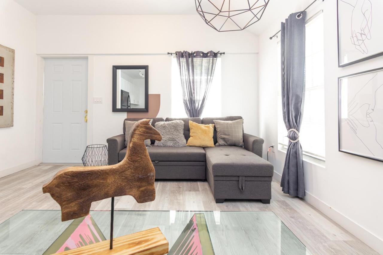 Home Midtown Miami - Wynwood Area With Backyard - Art District Near To Beach Bagian luar foto