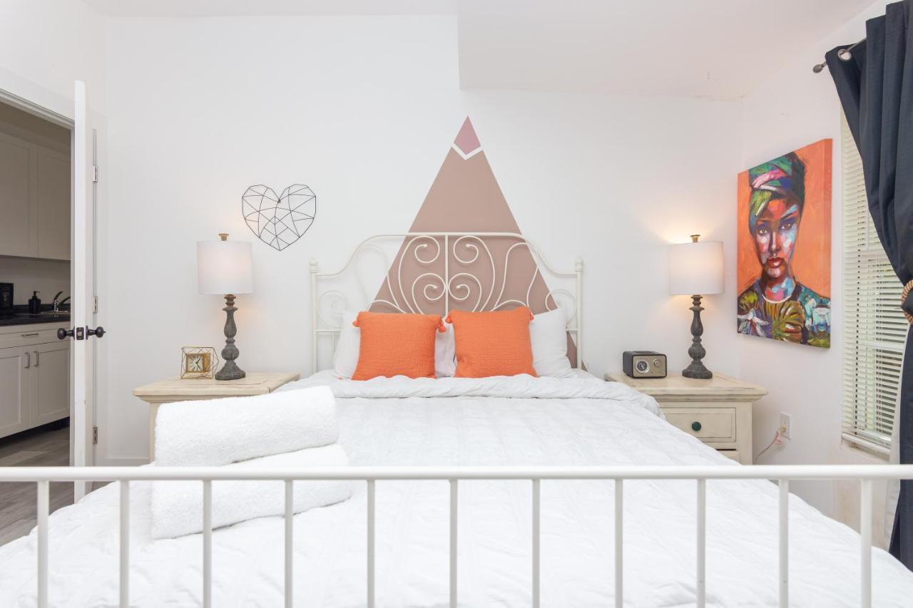 Home Midtown Miami - Wynwood Area With Backyard - Art District Near To Beach Bagian luar foto