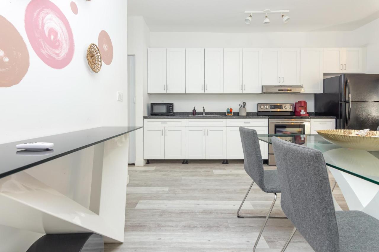 Home Midtown Miami - Wynwood Area With Backyard - Art District Near To Beach Bagian luar foto