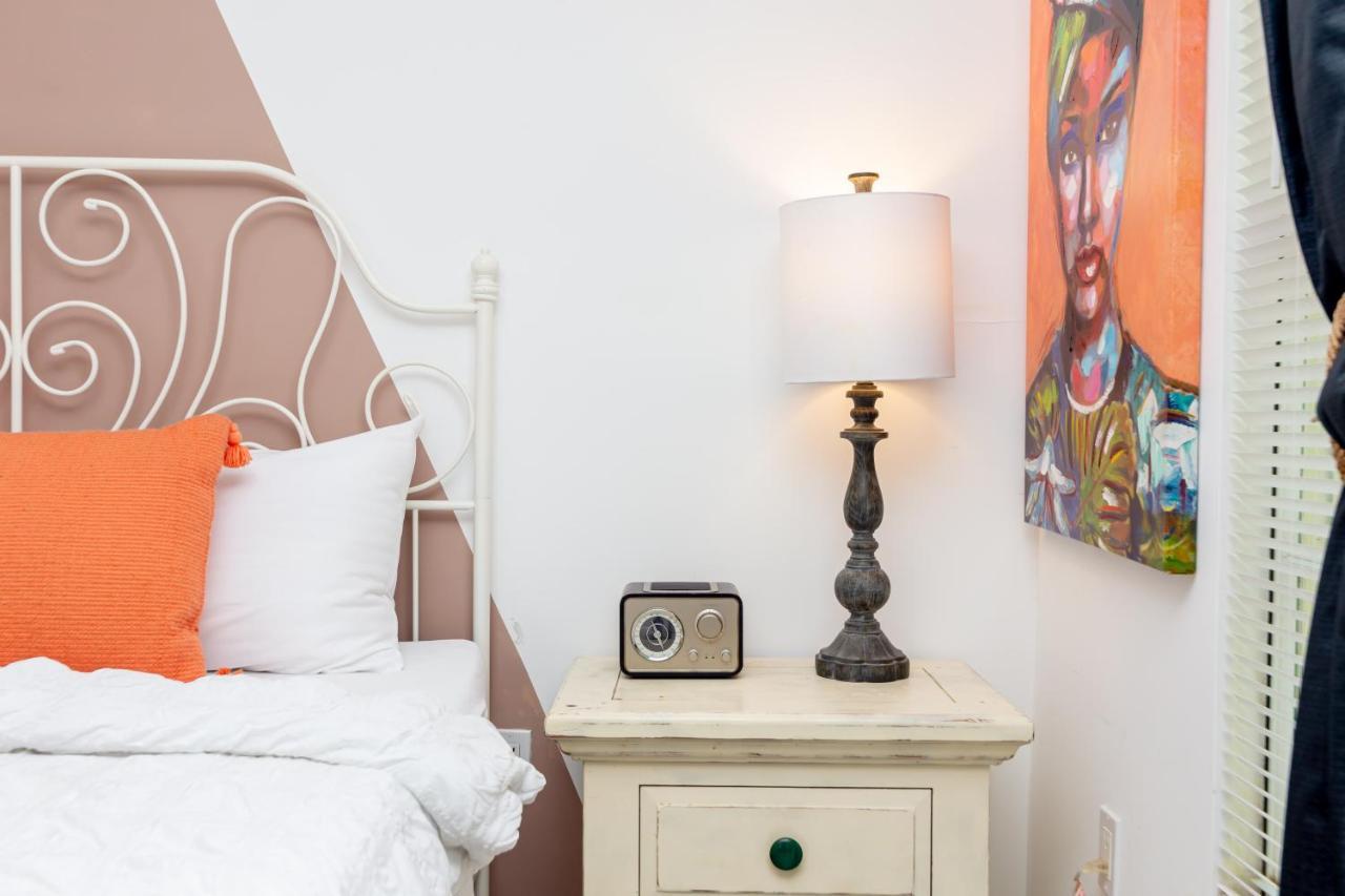 Home Midtown Miami - Wynwood Area With Backyard - Art District Near To Beach Bagian luar foto